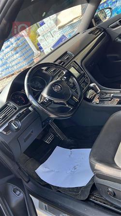 فولكسفاغن باسات